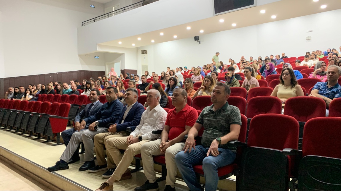 Sene Sonu Rehber Öğretmenler Toplantısı Gerçekleştirildi. 